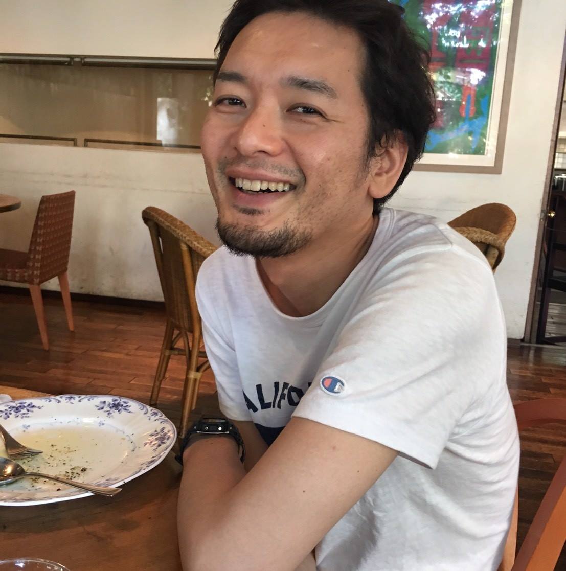 ライフチェンジパートナー(占い師) 三宅 智士 様